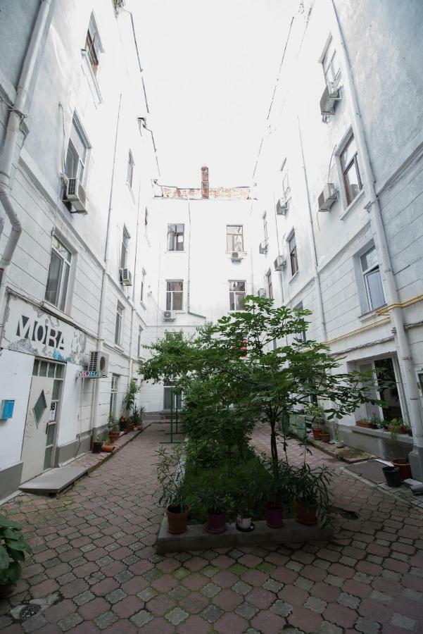 Queen Holiday Apartment Bucharest Exterior photo